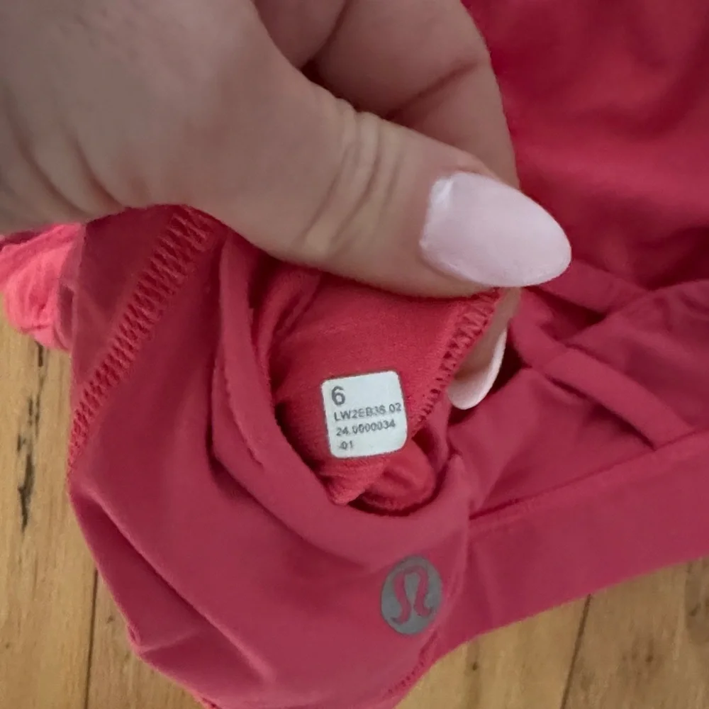 Lululemon Athletica | Vibrant Coral Sports Bra | size 6